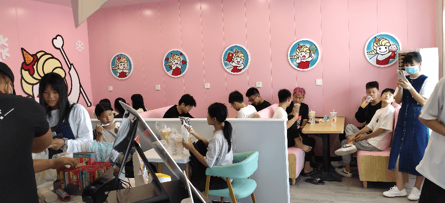 艾雪皇后相似图