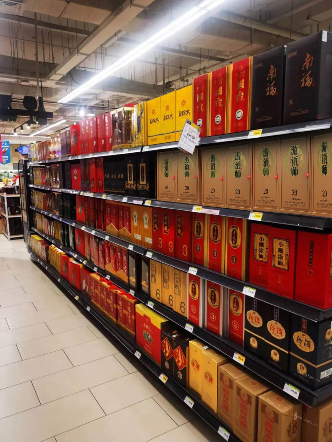 有一批白酒怎样快速卖了，哪位朋友告知一下呀？