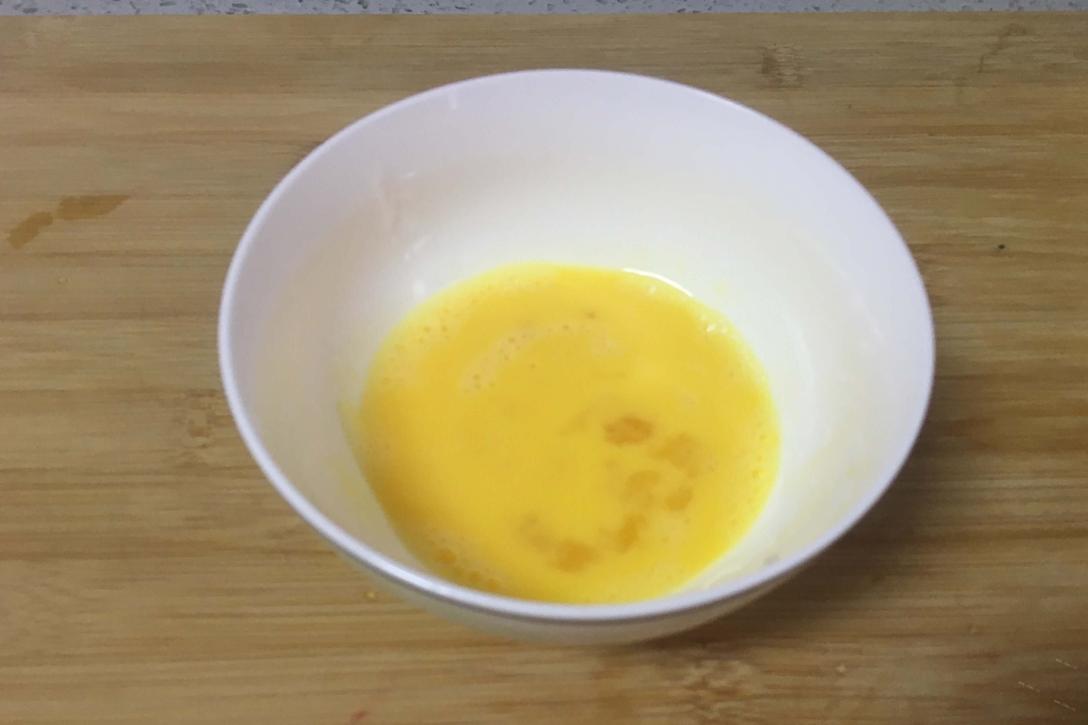 有了这个“秘密武器”的鸡蛋汤，美味程度让人难以抵抗第四步