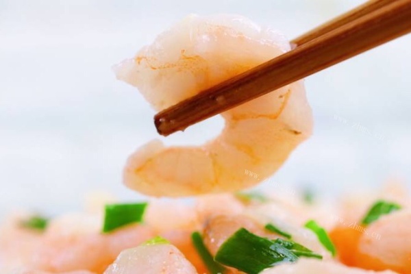 适合夏天的美食：清炒虾仁第八步