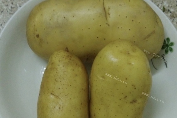 土豆炖排骨汤第二步