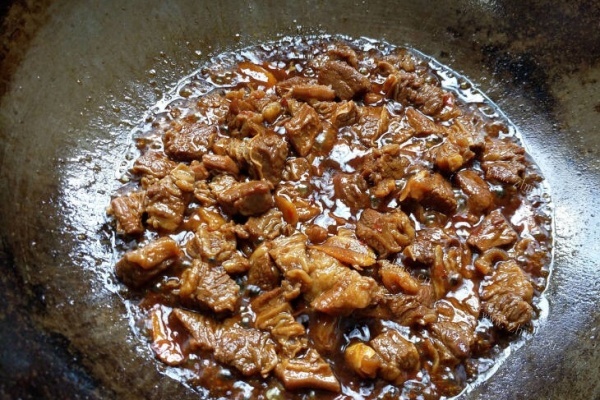 家常美食红烧牛腩，吃了忘不了第十步