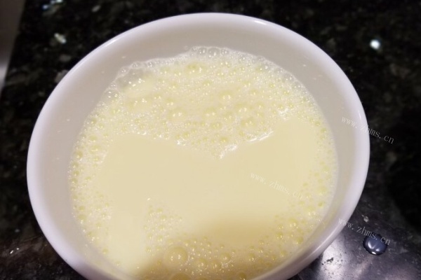 牛奶炖蛋第四步