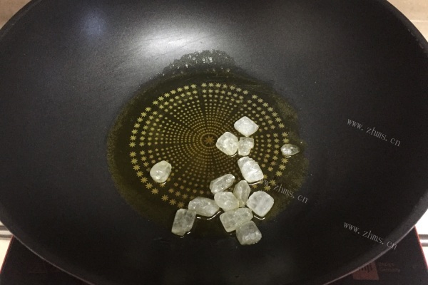 软烂脱骨的猪蹄炖花生第五步