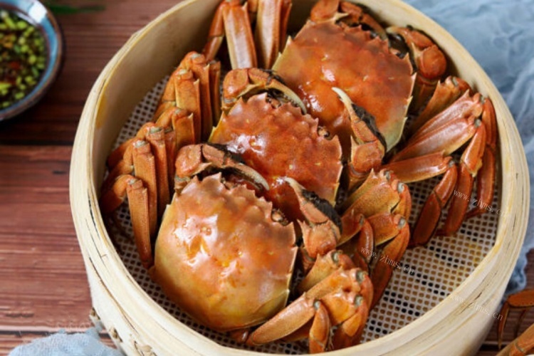 清蒸螃蟹：可以吃到蟹肉的鲜甜