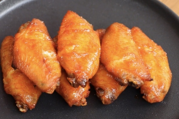 鸡翅的n种吃法：教你如何用烤箱烤鸡翅，学会了再不用去KFC第十步