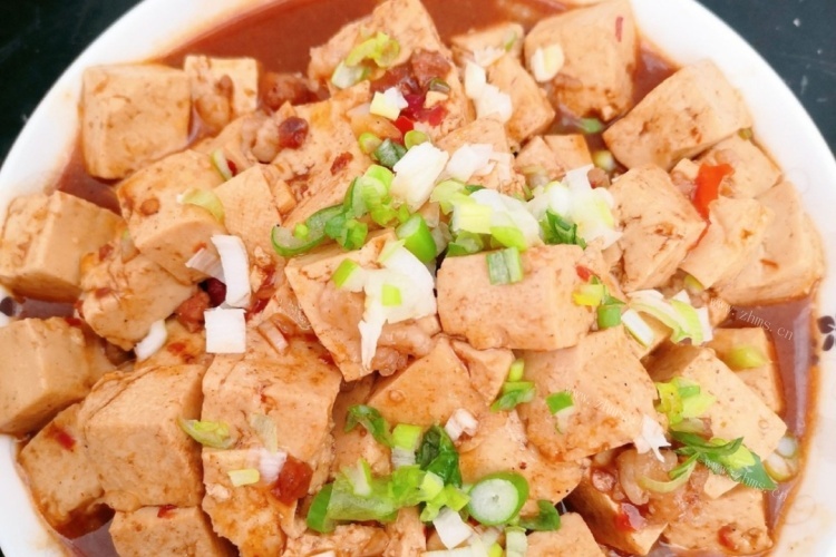 家常麻婆豆腐，麻辣鲜香四川人最爱用它下饭