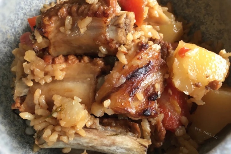懒人料理土豆排骨焖饭