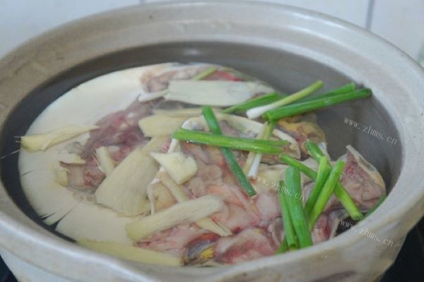 美味营养的甲鱼汤，最适合小孩，老人的美食！第六步