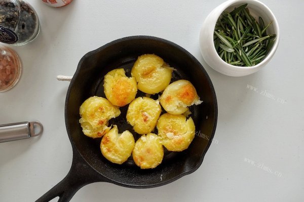 焦香酥脆的烤土豆第六步