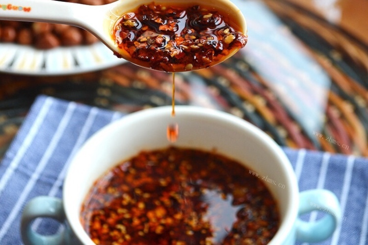 四川辣椒油：在家可以自制辣椒油