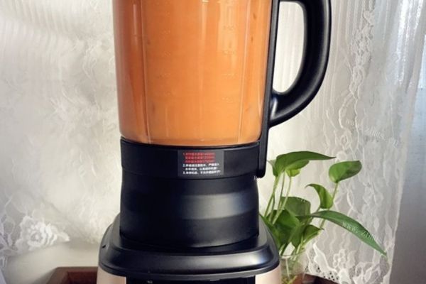 营养健康的蔬菜果汁——红萝卜汁第六步