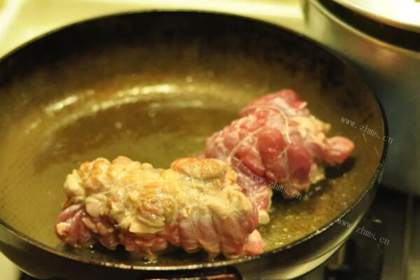 豚骨和溏心蛋的完美结合：日式拉面第四步