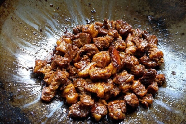家常美食红烧牛腩，吃了忘不了第七步