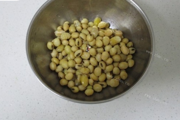 豆浆与油条的绝配好吃到无法形容的咸豆浆第一步