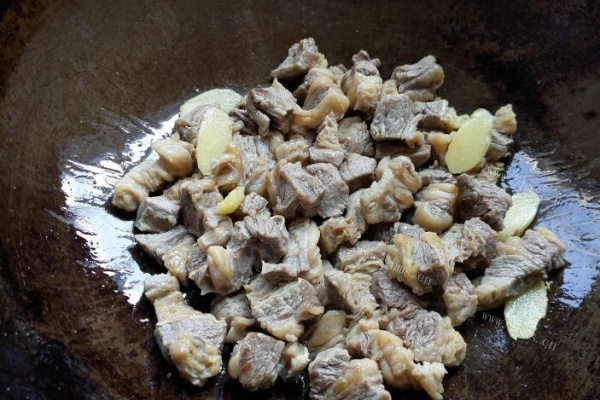 家常美食红烧牛腩，吃了忘不了第六步