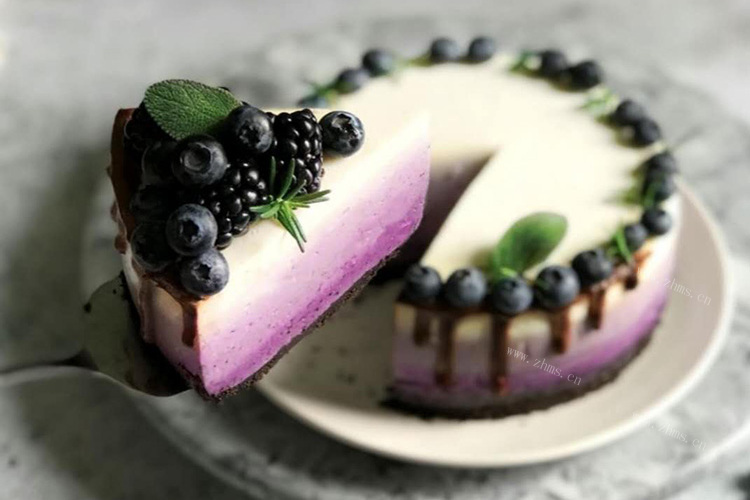 蓝莓芝士蛋糕，让你的心情与味蕾一同欢喜