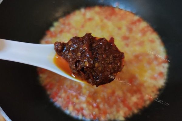 香菇牛肉酱的制作方法，绝对的独家美味第三步
