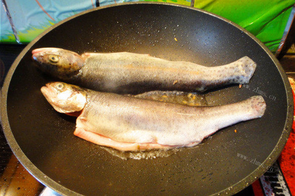 红烧虹鳟鱼，从此引爆你的味蕾第四步