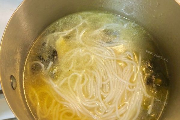 柳州螺蛳粉，带你感受广西美食文化的强大第十三步