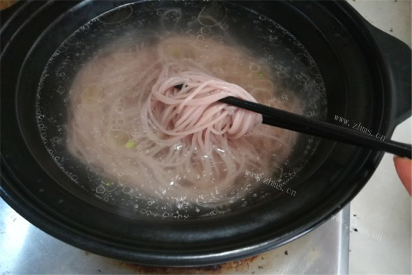 天冷来一碗砂锅米线，太好吃啦！第三步