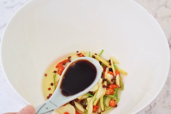 家常必备小菜：腌黄瓜咸菜第八步