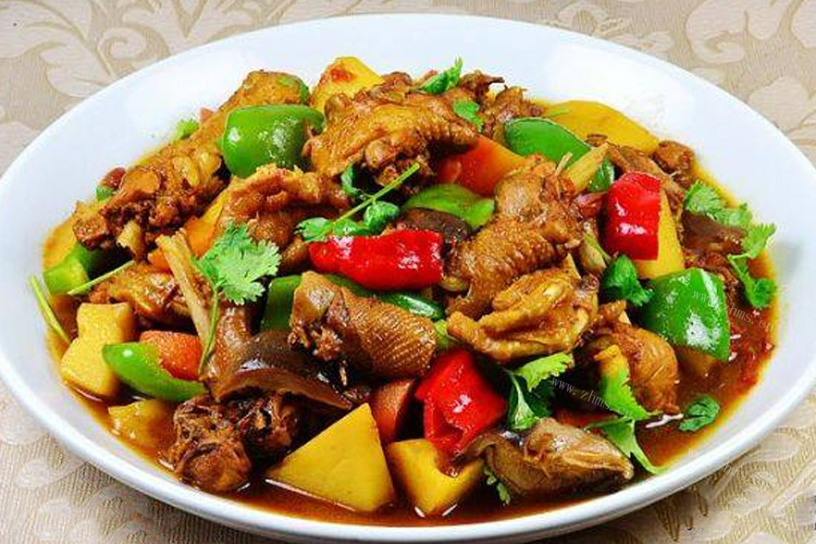 新疆菜中的“大哥”——大盘鸡