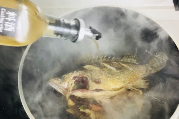 红烧鱼的最经典做法——红烧桂鱼，好吃又下饭第五步