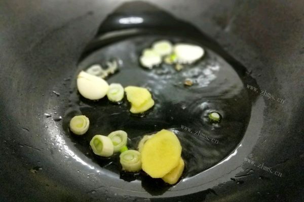 东北家长菜，豆角炖土豆第一步