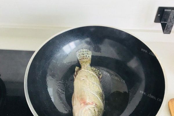 红烧鱼的最经典做法——红烧桂鱼，好吃又下饭第三步
