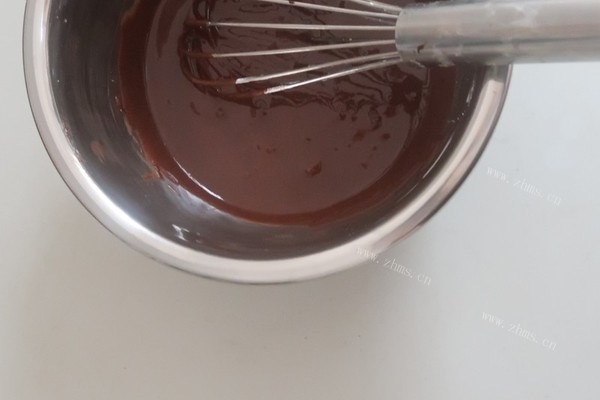 如何自制巧克力蛋糕，现在就告诉你第六步