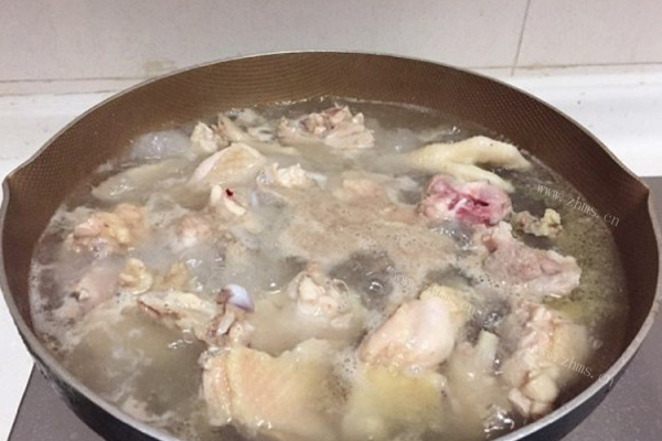 清甜不油腻的汤——椰子煲鸡汤第四步