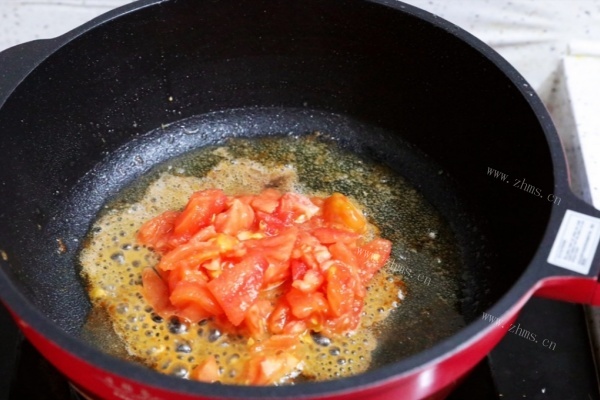 虾仁培根番茄酱蛋炒饭，满满酸甜感挑起你的食欲第六步