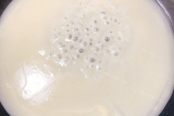 蘑菇奶油汤，奶香浓郁，好喝不腻第七步