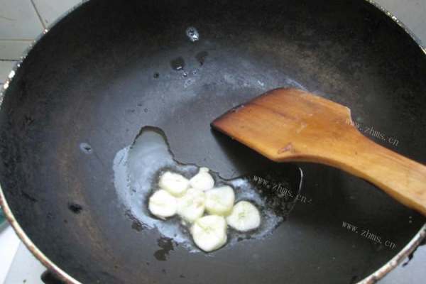 美味的蒜泥杏鲍菇，做法很简单第四步