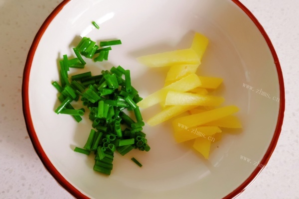 黄瓜皮蛋汤，清清爽爽，非常适合夏季的一道汤菜第四步