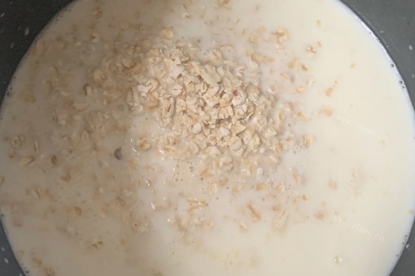 燕麦的做法之早餐燕麦粥第二步