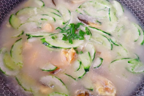 黄瓜皮蛋汤，清清爽爽，非常适合夏季的一道汤菜第十步