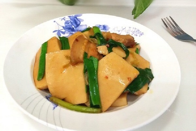 千叶豆腐炒五花肉，鲜香嫩滑的下饭菜