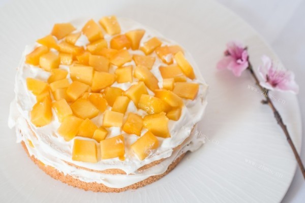 芒果味的天然奶油蛋糕第六步