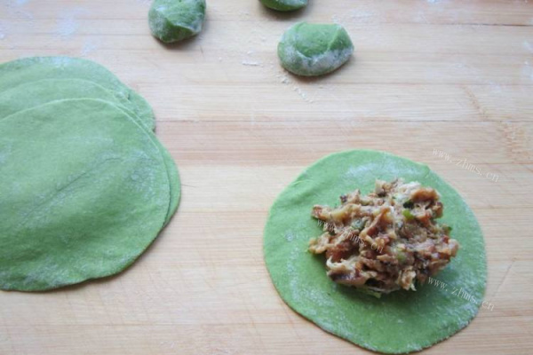 绿色的饺子——香菇猪肉菠菜饺子第十一步