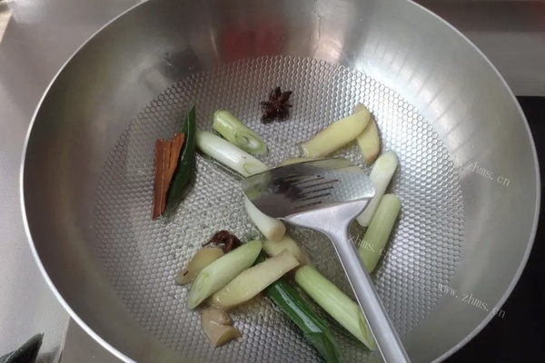 无锡肉骨头挑逗你的味蕾第二步