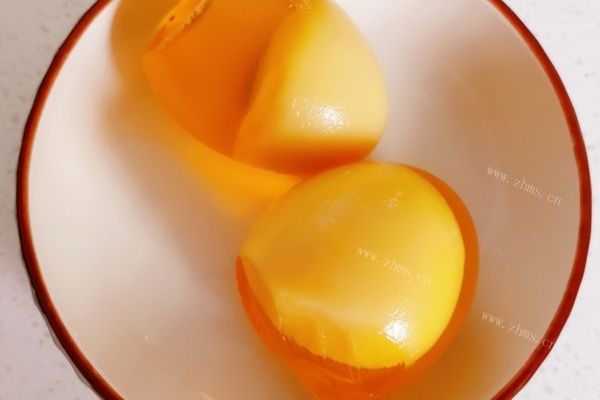 黄瓜皮蛋汤，清清爽爽，非常适合夏季的一道汤菜第一步