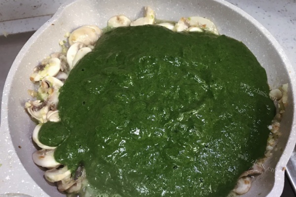 蘑菇奶油菠菜意面低脂又美味第九步