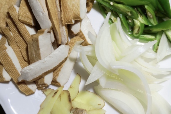 豆干回锅肉——超级下饭的一道菜第五步