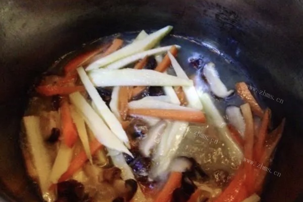 让海鲜竹笋粥给你的生活加点儿“鲜”第三步