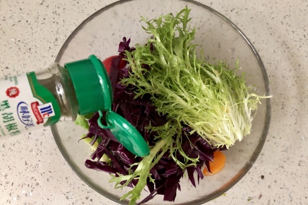 缤纷多彩——蔬菜沙拉第十一步
