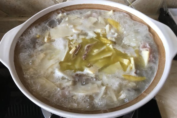 泡椒竹笋猪肚，酸辣爽脆吃不腻第七步