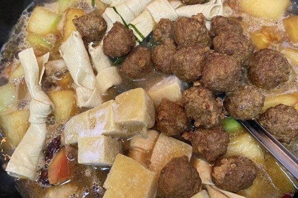 北方人过年最爱的大锅菜，一家人聚在一起吃才温暖第十步