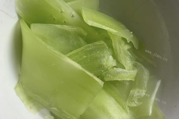 雪梨沙拉莴苣——清新营养好美味第二步